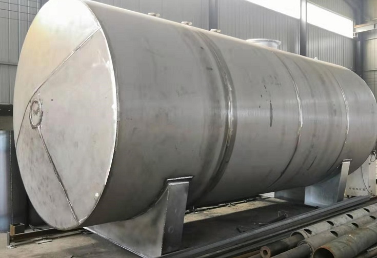 不銹鋼儲(chǔ)罐保障生產(chǎn)安全的不可或缺之物