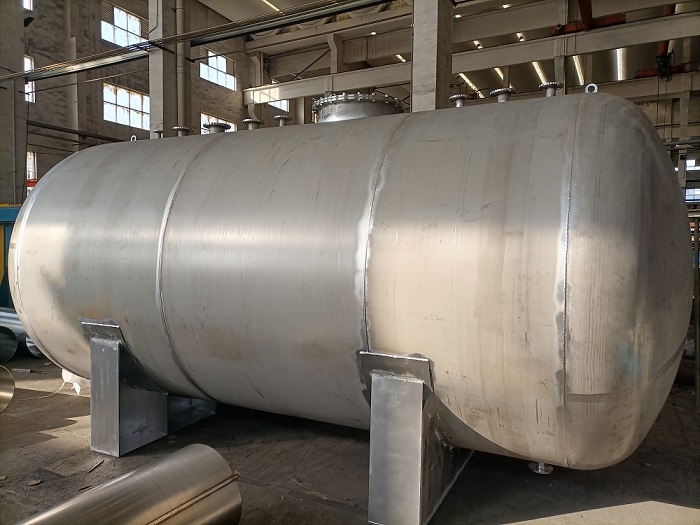 存儲雙氧水的儲罐材質(zhì)如何選擇