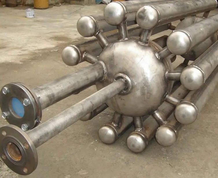 工業(yè)級(jí)不銹鋼爐膽如何實(shí)現(xiàn)耐高溫抗腐蝕