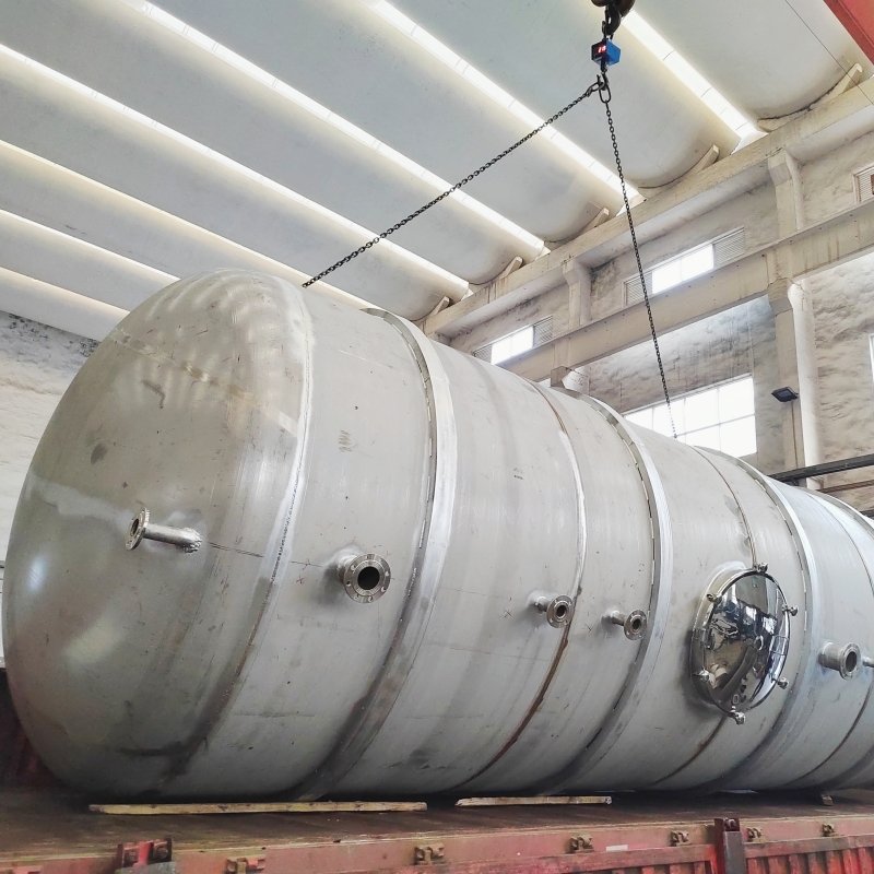 立式和臥式不銹鋼儲(chǔ)罐結(jié)構(gòu)差異